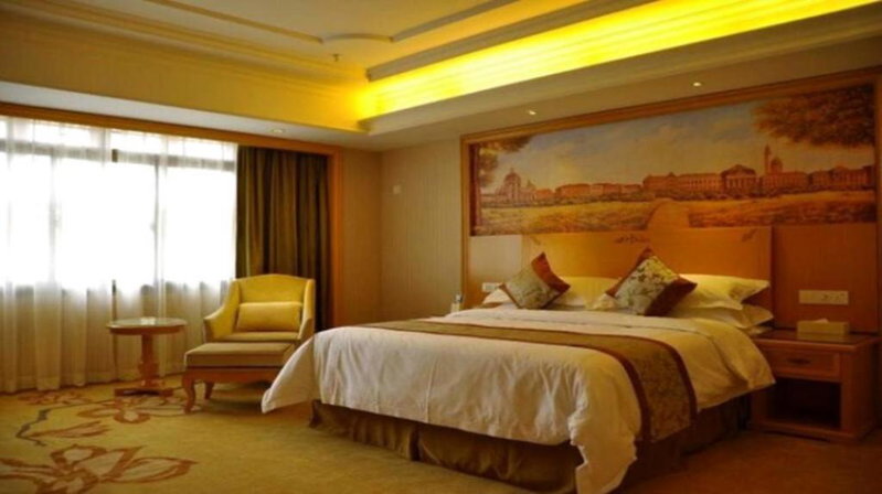 Vienna International Hotel Lhasa Potala Palace, Lhasa, China