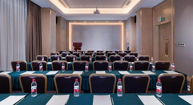 Vienna Hotel Guangdong Shaoguan Shaonan Avenue, Leyuan, China