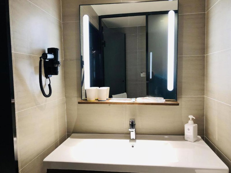 Hanting Hotel Tianjin Development Zone Erdajie, Binhai, China
