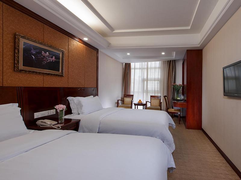 Vienna Hotel Shenzhen Pingdi, Longgang, China