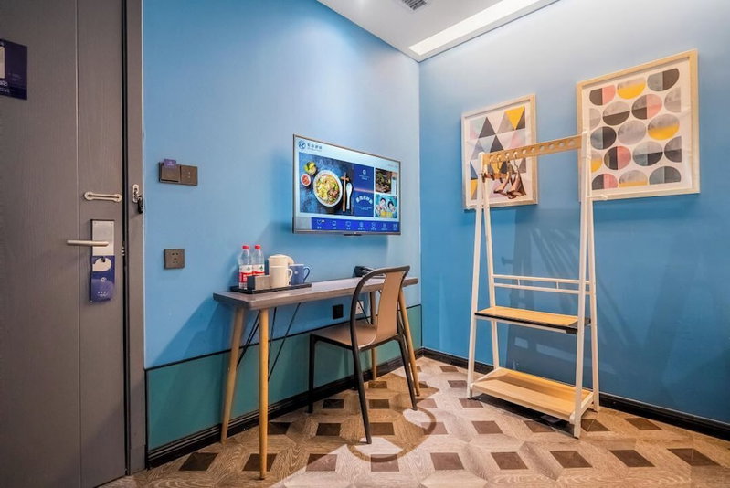 Starway Hotel Urumqi Airport, Urumqi, China
