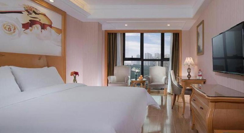 Vienna Hotel Chongqing West Station Southwesten Hospital, Chongqing, China
