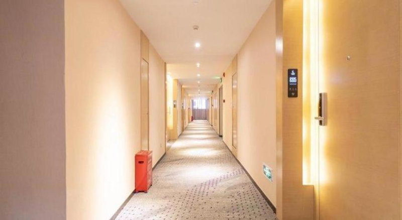 Lavande Hotel Huizhou Shiwan, Shiwan, China