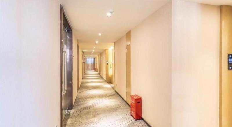 Lavande Hotel Huizhou Shiwan, Shiwan, China