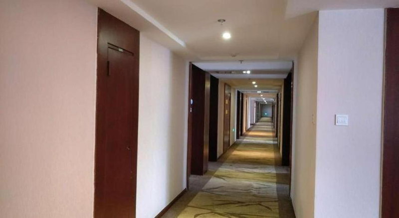 Longyan Capital International Hot Spring Resort, Bajia, China
