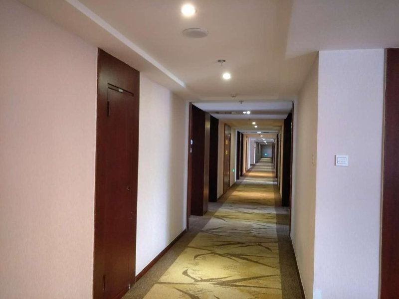 Longyan Capital International Hot Spring Resort, Bajia, China