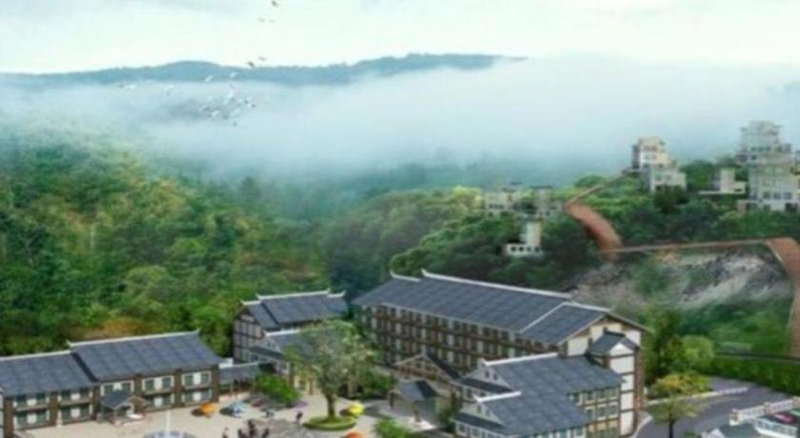 Longyan Capital International Hot Spring Resort, Bajia, China