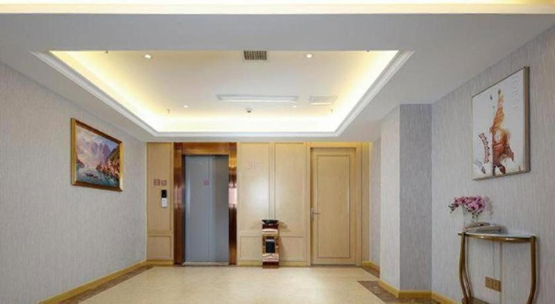 Vienna Hotel Guiyang Yunyan District Government, Guiyang, China