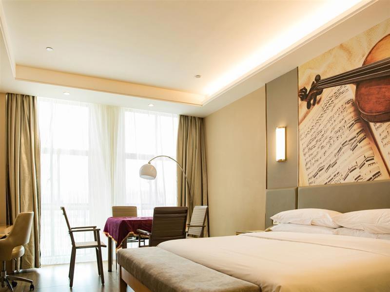 Vienna International Hotel Zhejiang Wuyi Hushan, Wuyi, China