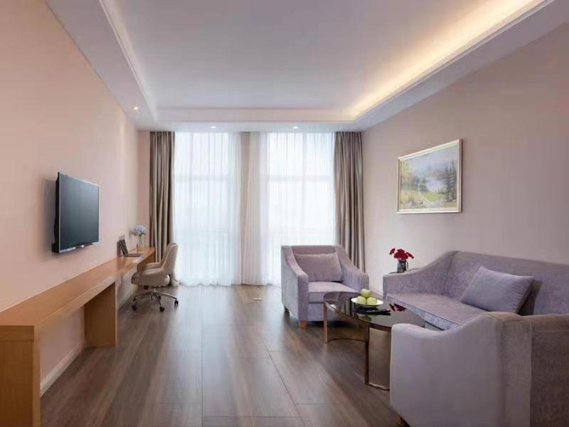 Vienna International Hotel Zhejiang Wuyi Hushan, Wuyi, China