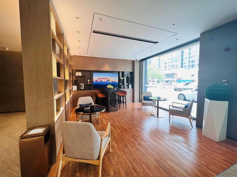 Echarm Hotel Changsha Huanghua Airport, Gutang, China