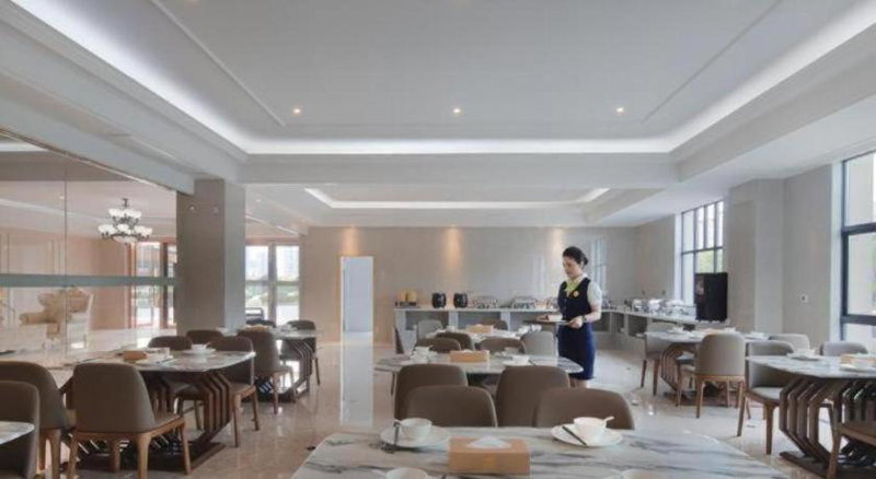 Vienna Hotel Zhejiang Tongxiang Puyuan, Puyuan, China