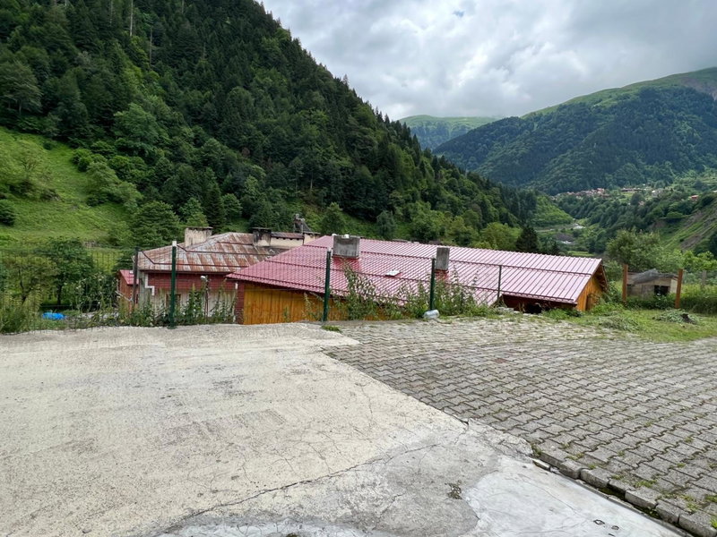 Defne Apart, Çaykara, Turkey