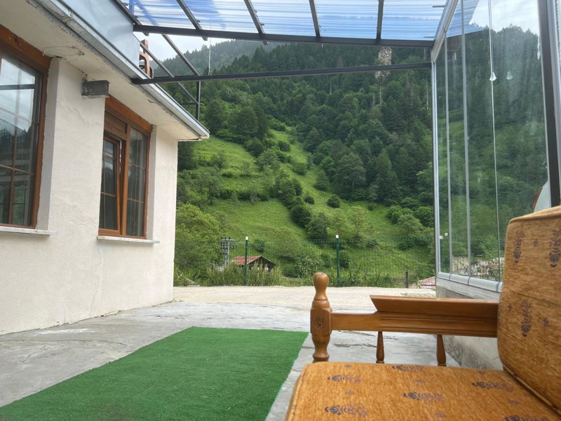 Defne Apart, Çaykara, Turkey