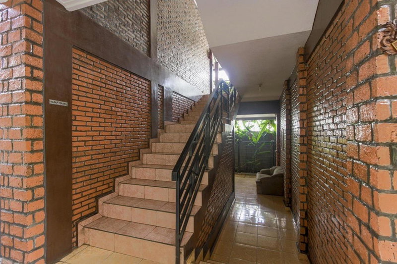 RedDoorz Plus At Ampera Raya, Jakarta, Indonesia