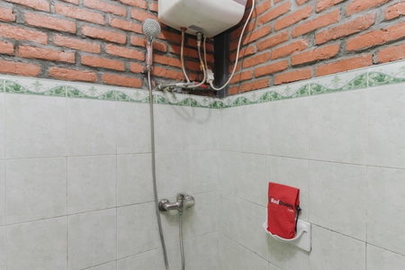 RedDoorz Plus At Ampera Raya, Jakarta, Indonesia