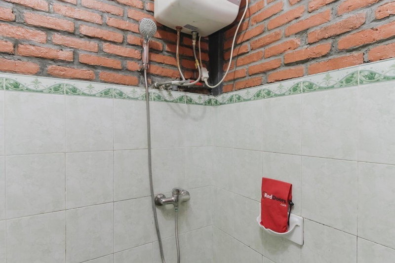 RedDoorz Plus At Ampera Raya, Jakarta, Indonesia