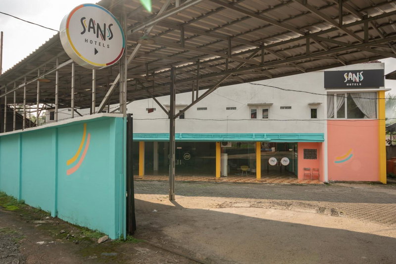 Sans Hotel Beauty Palembang, Sukarami, Indonesia