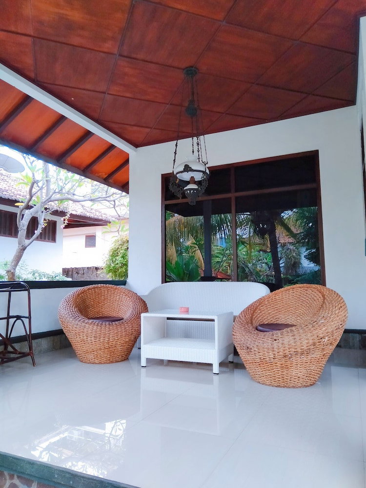 Rini Hotel, Indonesia