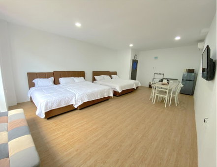CN Homestay B1 Floor 2 at Nagoya Hill Mall, Nagoya, Indonesia