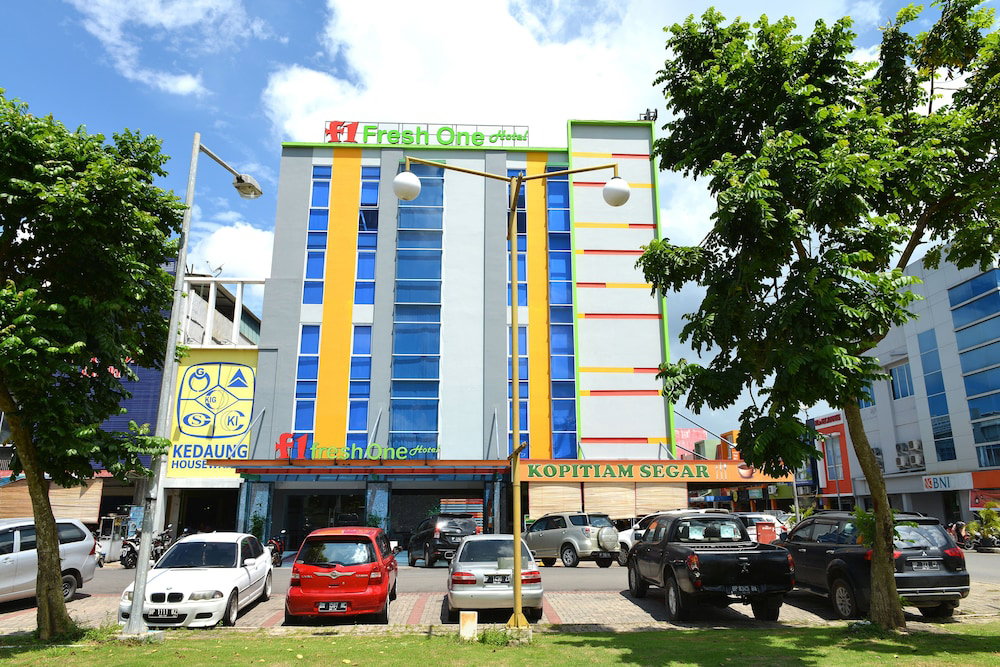 Hotel · Hotel Fresh One, Batam