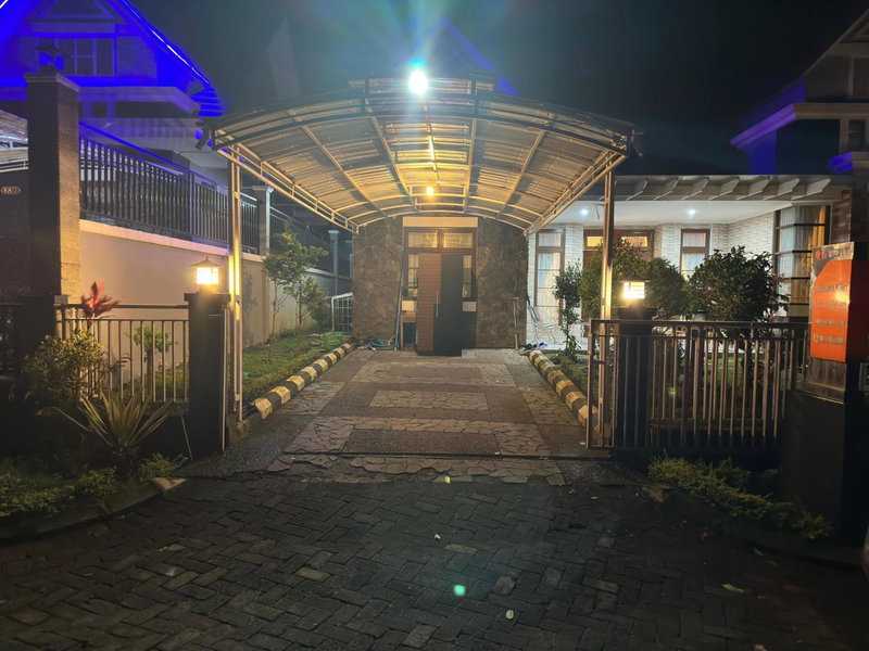 Eton Asia Villas-Kota Bunga, Puncak, Indonesia