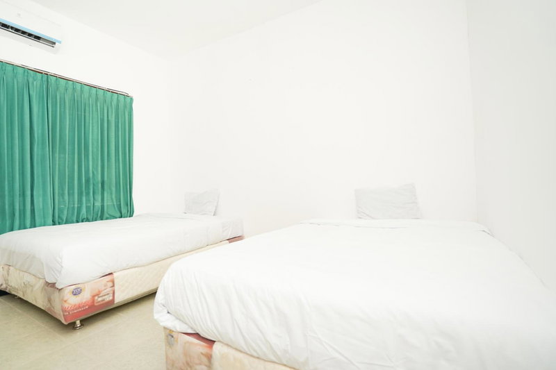 Merapi Inn Syariah by ecommerceloka, Surabaya, Indonesia