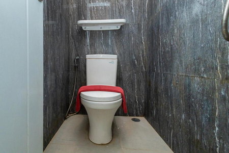 Urbanview Hotel Sultan Palace Malang by RedDoorz, Dau, Indonesia