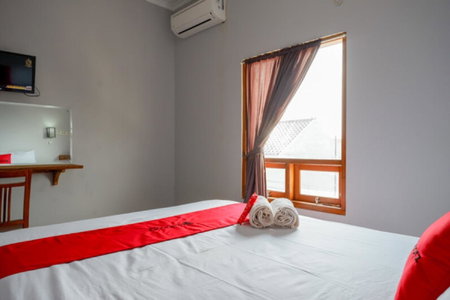 RedDoorz Syariah near Kawasan Sam Poo Kong 2, Kalibanteng-kidul, Indonesia