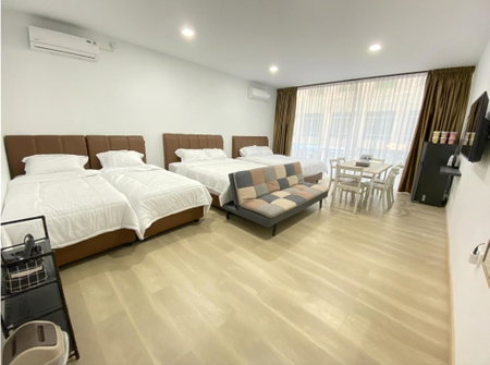 CN Homestay A1 Floor 1 at Nagoya Hill Mall, Jodoh, Indonesia