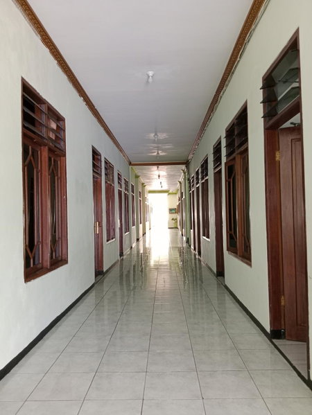 Urbanview Hotel Grand Palem near Alun Alun Batu, Songgoriti, Indonesia