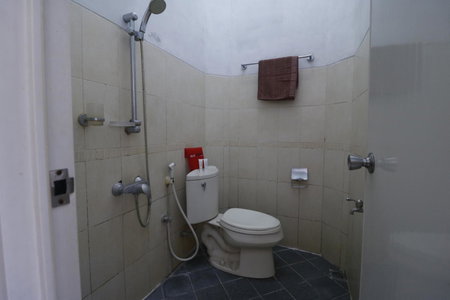 RedDoorz Plus near Undip Tembalang, Semarang, Indonesia