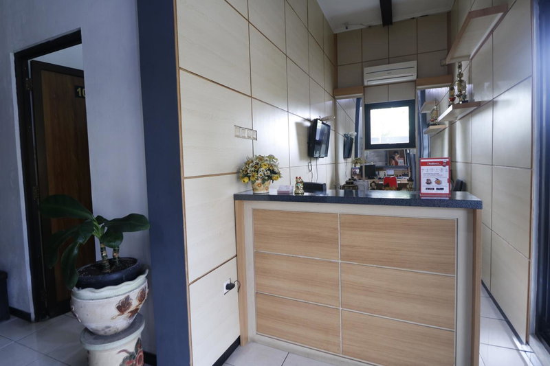RedDoorz Plus near Undip Tembalang, Semarang, Indonesia