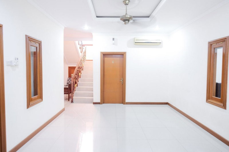 wisma delapan Mitra RedDoorz, Jakarta, Indonesia
