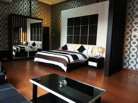 Hotel Harmony In & Karaoke, Pontianak, Indonesia