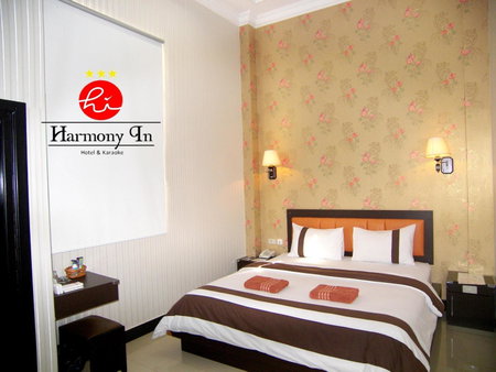 Hotel Harmony In & Karaoke, Pontianak, Indonesia