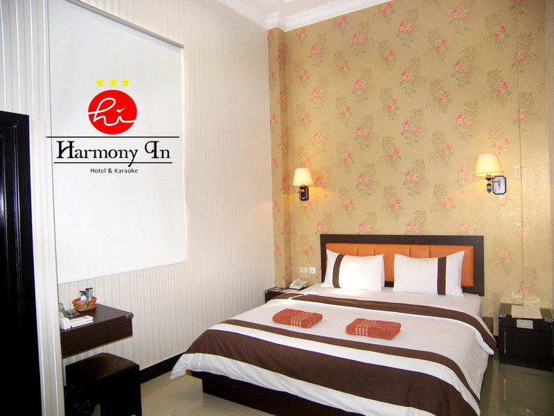 Hotel Harmony In & Karaoke, Pontianak, Indonesia