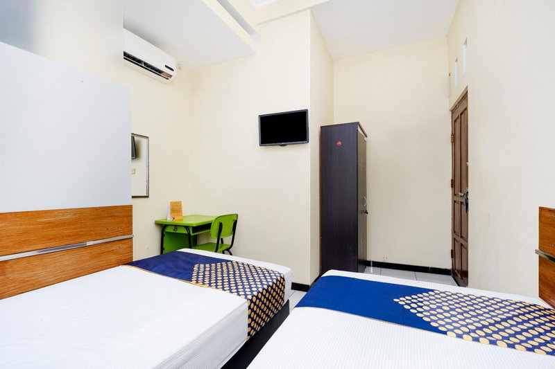 Hotel O Solo Point Guest House Syariah, Solo, Indonesia