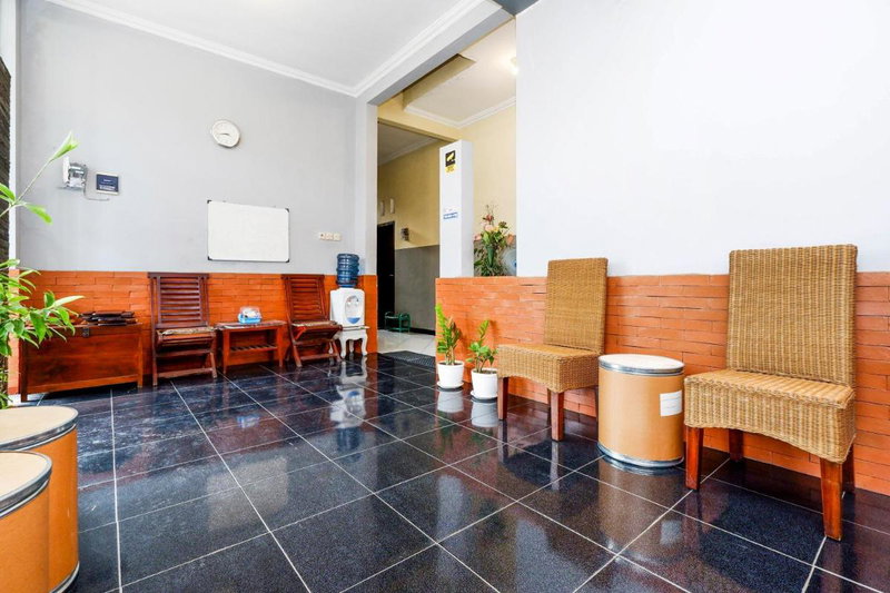 Hotel O Solo Point Guest House Syariah, Solo, Indonesia