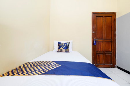 Hotel O Solo Point Guest House Syariah, Solo, Indonesia