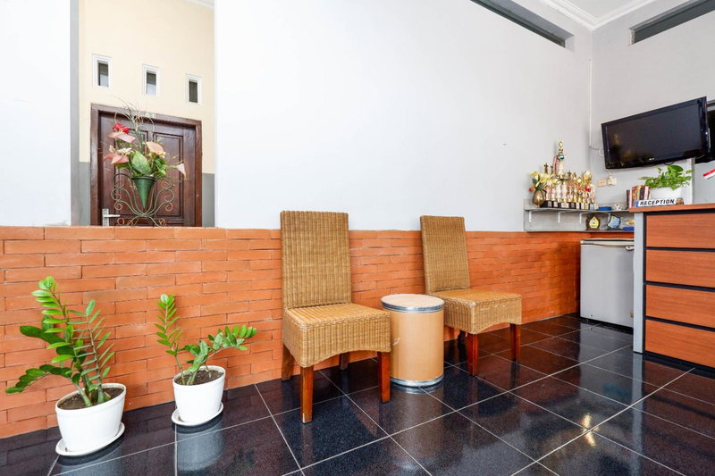 Hotel O Solo Point Guest House Syariah, Solo, Indonesia