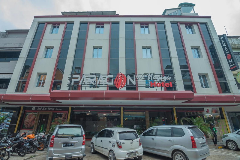 RedDoorz Plus at Paragon Nagoya Hotel Batam, Nagoya, Indonesia