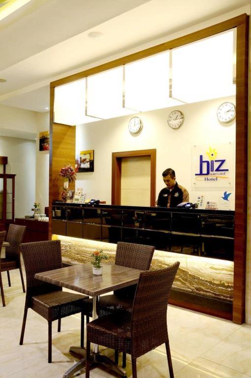 Hotel · Biz Boulevard Hotel, Manado