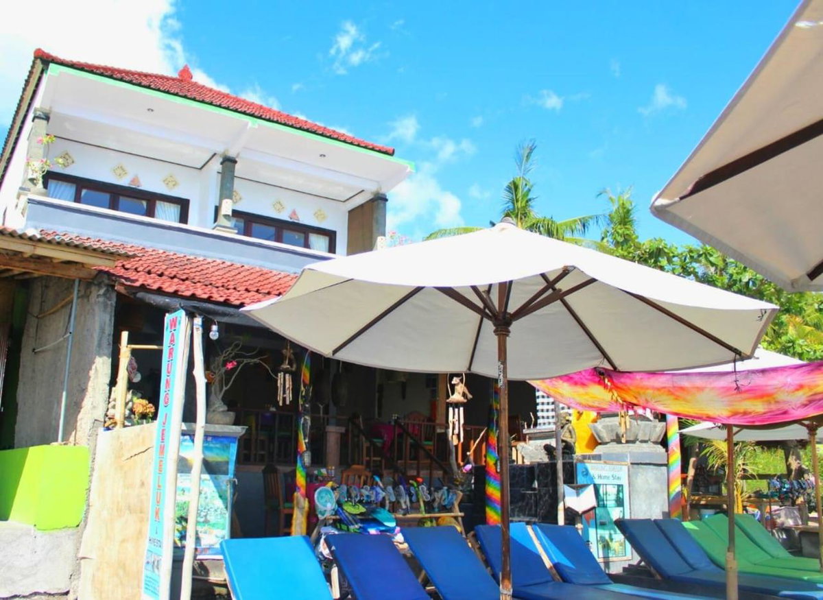 Warung Jemeluk & Home Stay, Indonesia