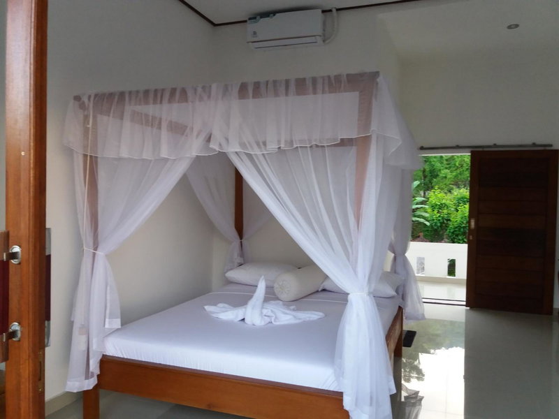 Warung Jemeluk & Home Stay, Amed, Indonesia