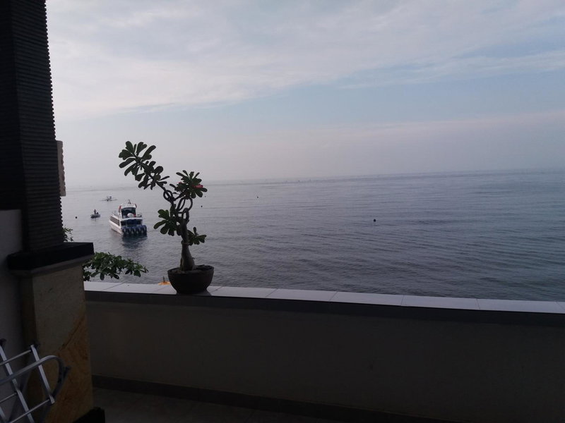 Warung Jemeluk & Home Stay, Amed, Indonesia