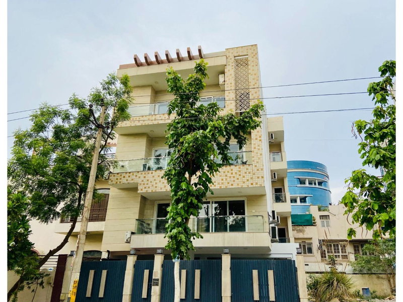 BluO 1BHK - DLF CyberCity, MG Road - Balcony, Lift, Gurgaon, India