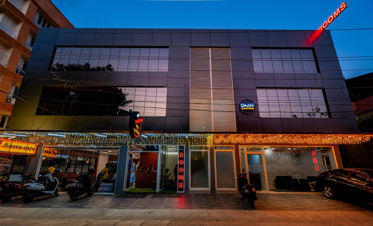 Hotel · DAAN South Park, Cochin