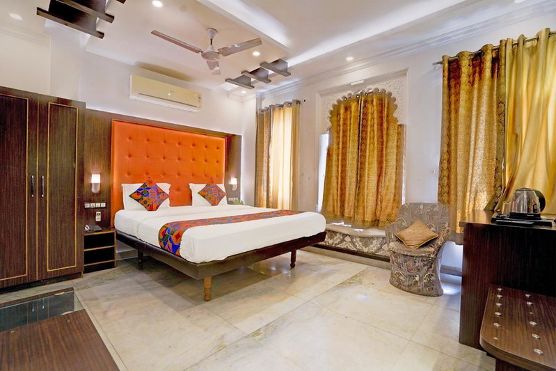 Hotel Mandiram Palace, Udaipur, India