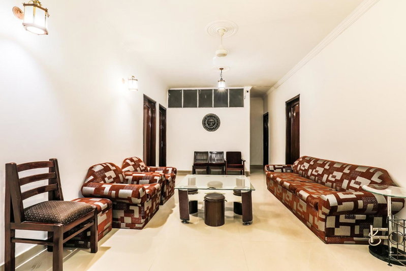 Via Hemkunt Mansion - Nr Noida Sector-15 Metro, Noida, India